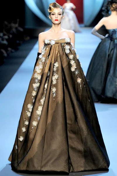 Look 31